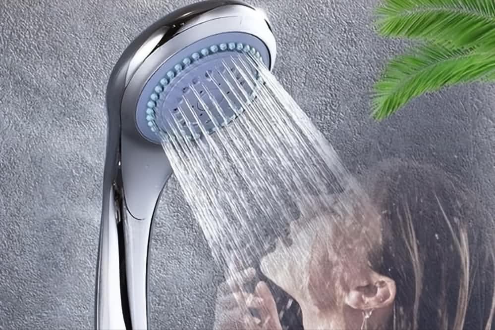 空氣能熱水器很貴，為什么還有很多用戶？